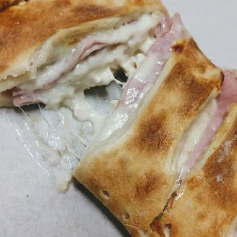 Chicken Cordon Bleu Stromboli